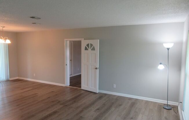 3 beds, 2 baths, $1,795