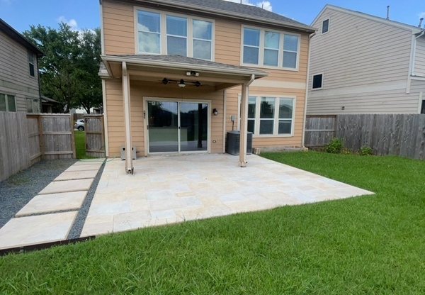 2823 FEATHER GRN TRL