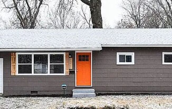 Don't Miss Out on This Charming 3 Bed, 1 Bath Home in South Kansas City!