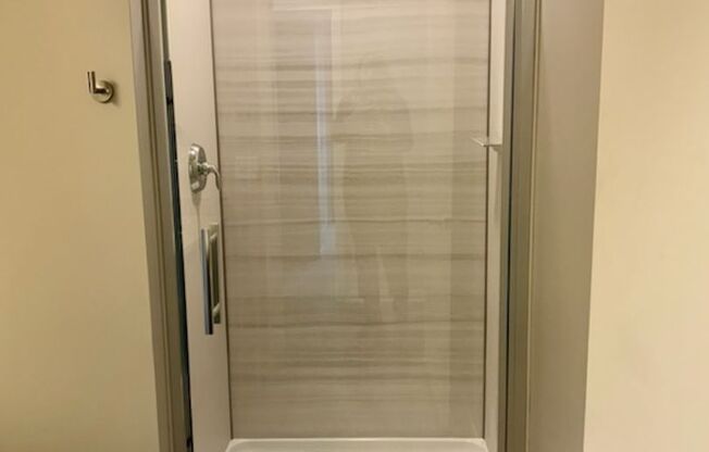 1 bed, 1 bath, 676 sqft, $1,425, Unit 225