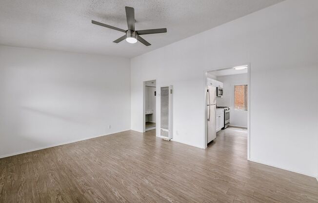 Studio, 1 bath, 493 sqft, $1,545, Unit 18