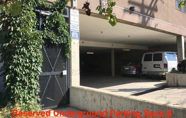 2 Bed 2 Bath Condo In the Heart of Downtown Boulder!