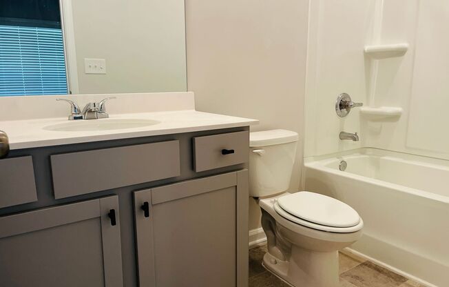 Stunning 3 bedroom, 3.5 bathroom townhome located on the Newnan LINC! MUST SEE!