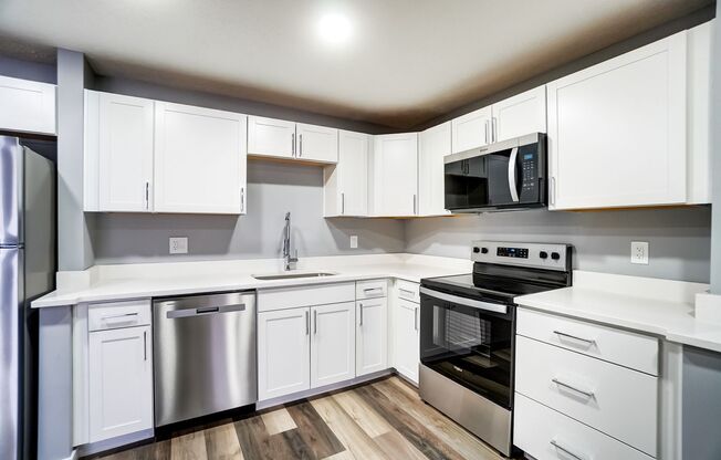 3 beds, 2 baths, 1,130 sqft, $1,875, Unit 5564-03