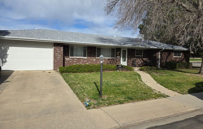 LONGMONT-3 BEDROOM, 2 BATH WITH 2 CAR GARAGE AND PRIVATE BACK YARD