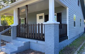 2 beds, 1 bath, $1,250