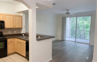 Beautiful 1 Bed / 1 Bath Condo in Gated Community | Resort-Style Amenities | Minutes from Disney!