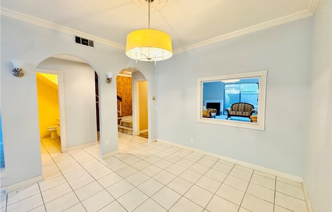 2 beds, 3 baths, 1,614 sqft, $4,000