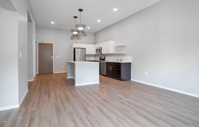 1 bed, 1 bath, 700 sqft, $1,425, Unit 1305