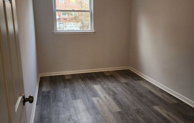 2 beds, 1 bath, 914 sqft, $1,500, Unit 1st Floor