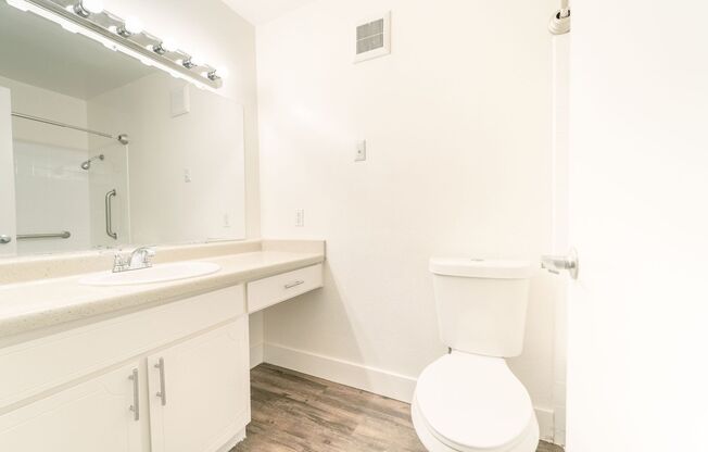 1 bed, 1 bath, 640 sqft, $2,095, Unit 213