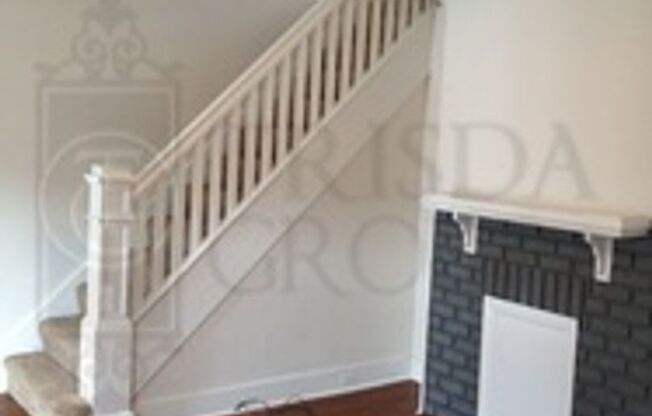 Move In Ready : 2BR Single Family Home in Dormont, GARAGE, AC, FENCED Yard, W/D, DW, Pets ok!