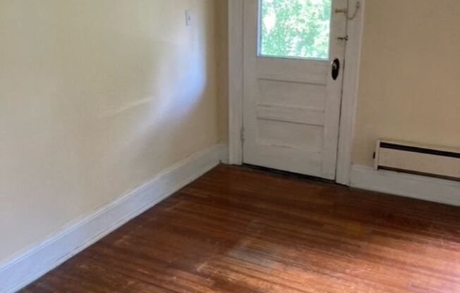 1 bed, 1 bath, 550 sqft, $899, Unit 512/15