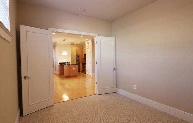 2 beds, 1 bath, 760 sqft, $3,400, Unit 112