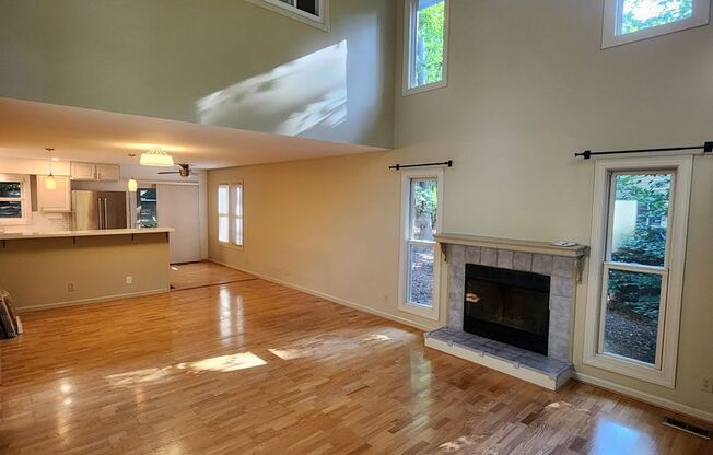 115 Creekview Circle / House for rent