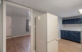 2 beds, 1 bath, $1,849, Unit B