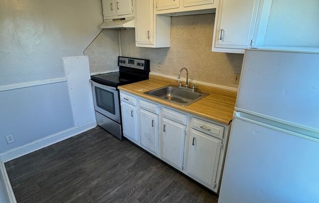 1 bed, 1 bath, $925, Unit 3rd Floor