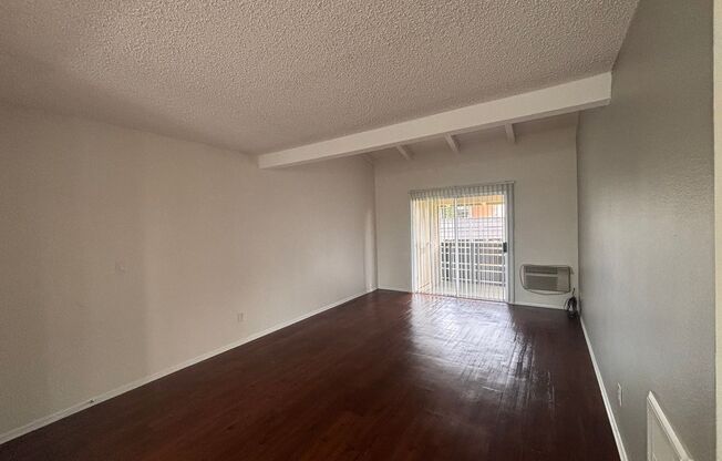 1 bed, 1 bath, 780 sqft, $2,375, Unit 36