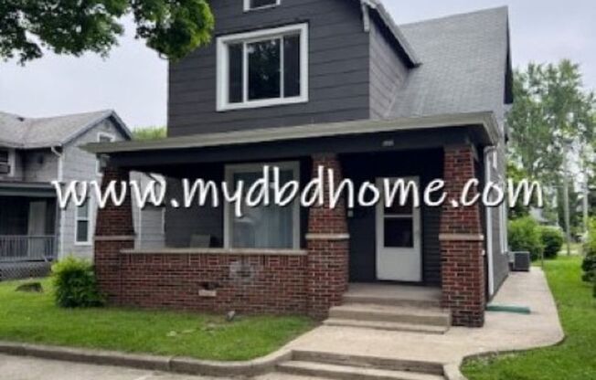 812 Third St