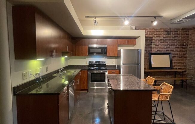 1 bed, 1 bath, 794 sqft, $1,293, Unit 009