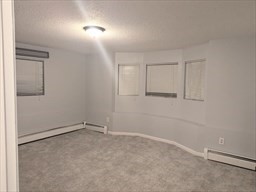 2 beds, 1 bath, 894 sqft, $1,900, Unit 1