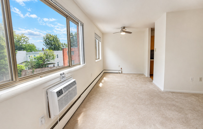 1 bed, 1 bath, 615 sqft, $1,695, Unit 206