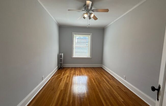 Beautiful Vintage Apartments Near NorthShore Evanston Hospital