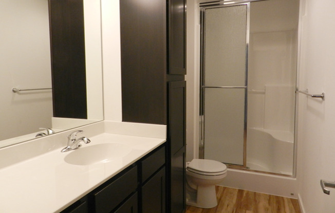 1 bed, 1 bath, 695 sqft, $1,250, Unit 606