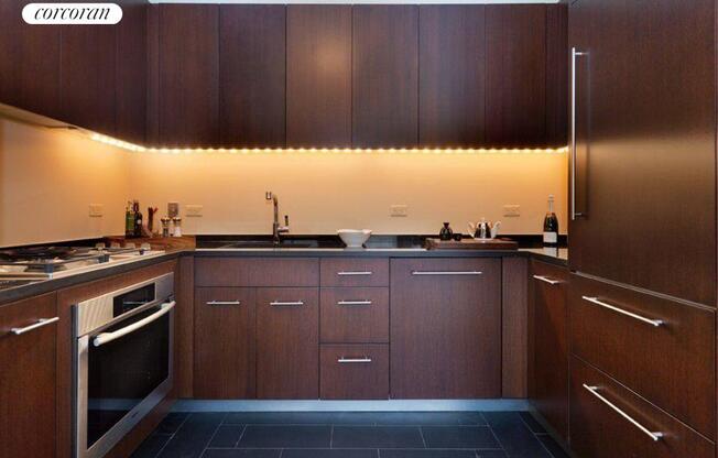 1 bed, 1.5 baths, 930 sqft, $5,200, Unit 16A
