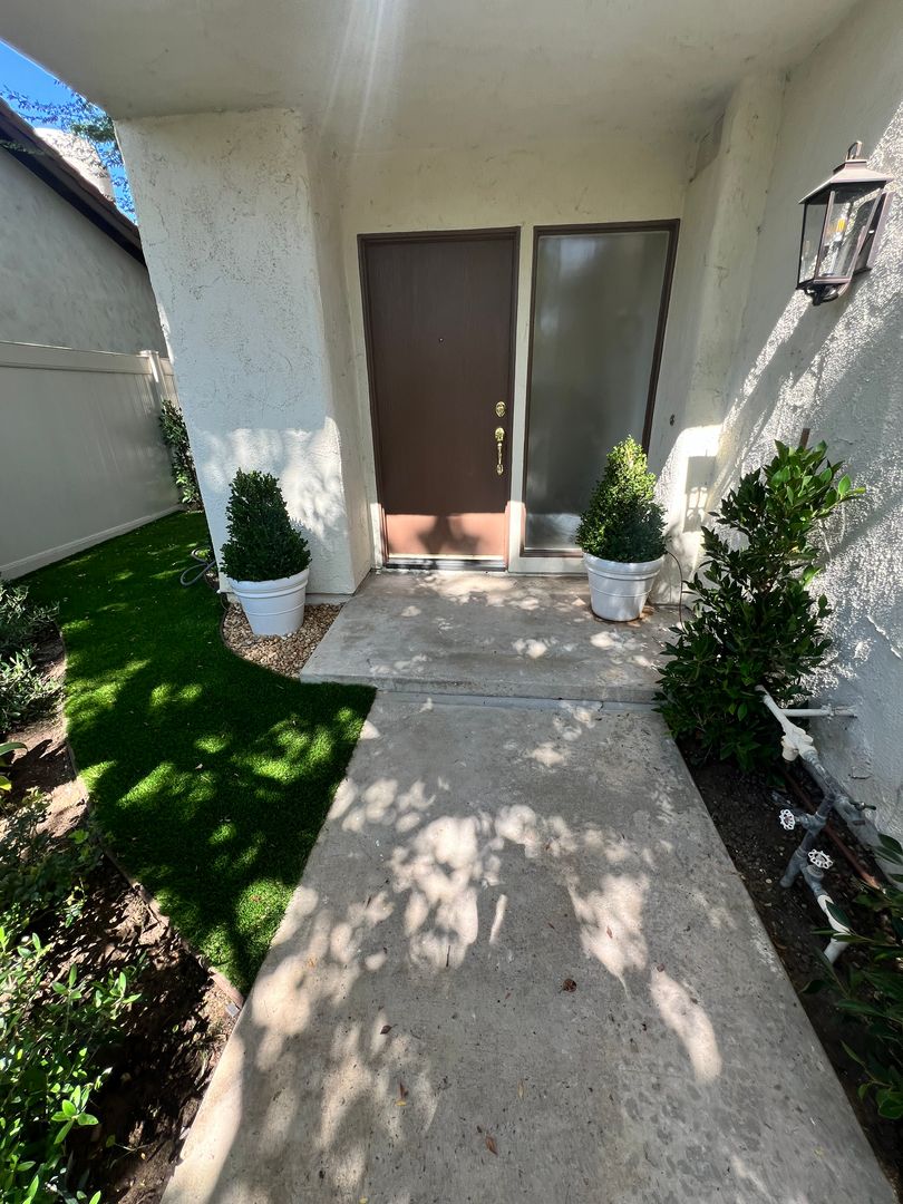Thousand Oaks - 3 bedroom, 2.5 bath in the Racquet Club Villas