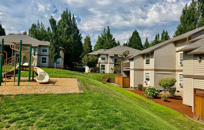 3 beds, 2 baths, 1,100 sqft, $2,149, Unit 8033