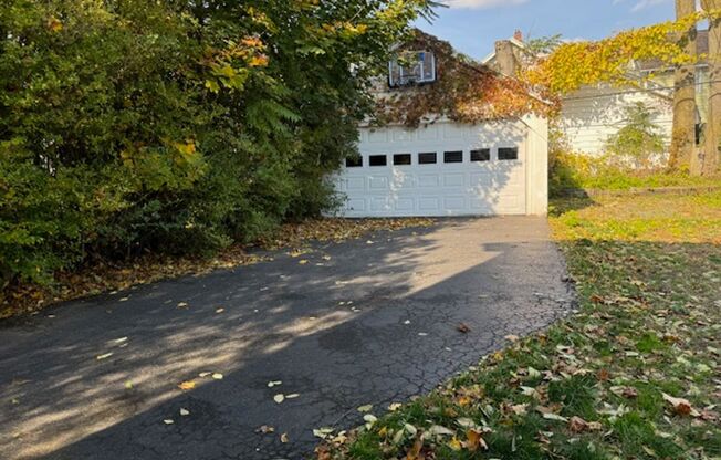 3 Bedroom - Town of Irondequoit - 2 Car Garage