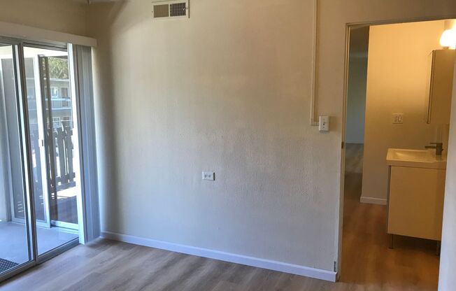 2 beds, 1 bath, 725 sqft, $2,195, Unit Unit 6