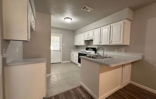 Coming Soon! Spacious 3 bedroom, 2 full Bath Duplex Located in SW Ft. Worth.