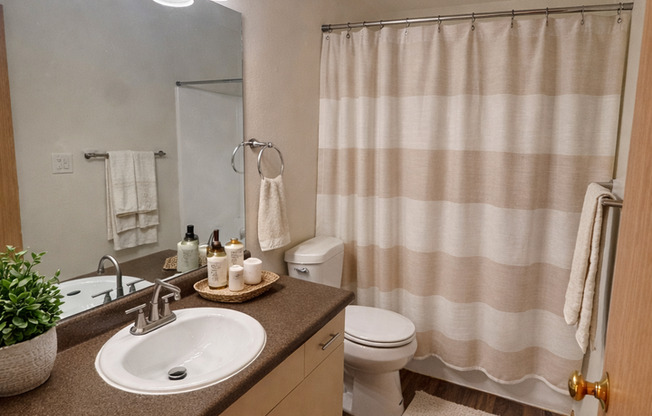 2 beds, 1 bath, 760 sqft, $1,950, Unit 311D