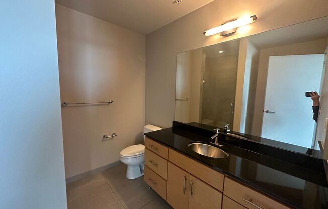 2 beds, 2 baths, 1,009 sqft, $1,870, Unit 1005