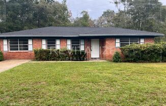 Newly Updated 3 Bedroom/2 Bathroom Home in Mobile!