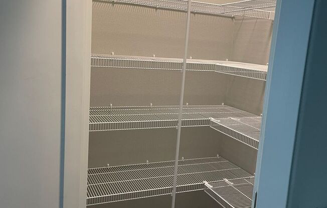 Beautiful newer home in West Des Moines - Waukee School Dist!