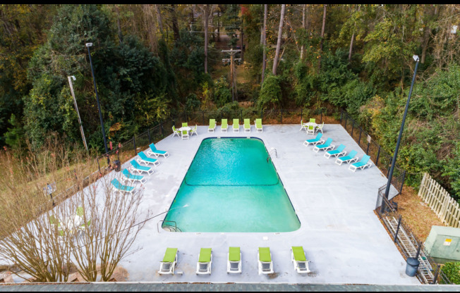 Serene Swimming Pool | Apartments For Rent in Columbia SC | Peachtree Place