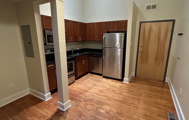 1 bed, 1 bath, 593 sqft, $1,159, Unit 102