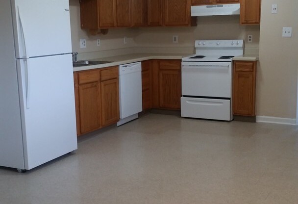 2 beds, 1 bath, $1,050, Unit # 5