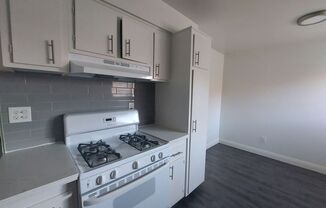 1 bed, 1 bath, $1,995, Unit 18