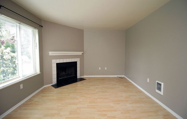 Fantastic 2 Bedroom, 2.5 Bathroom Orchard Hills Townhouse