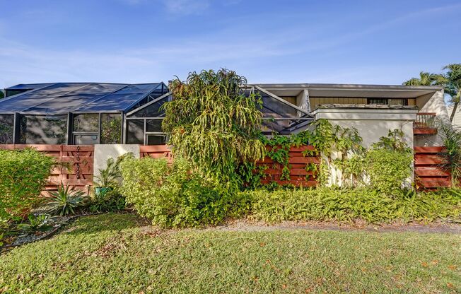 Great Townhome in Hollywood