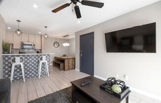 Great South Scottsdale Location 1 Bedroom Fully Furnished (optional)