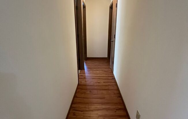 2 beds, 1 bath, 965 sqft, $1,715, Unit 7733CA