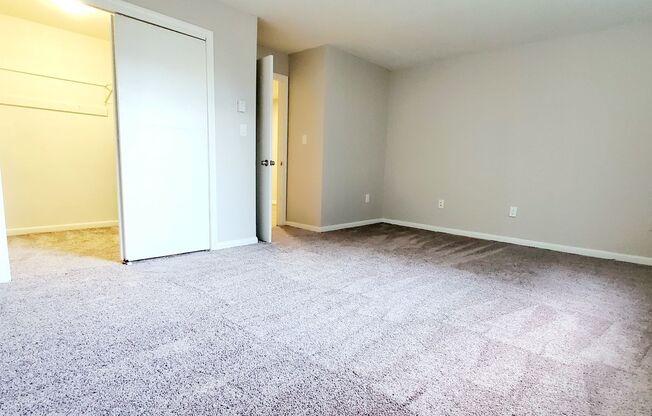 1 bed, 1 bath, 836 sqft, $1,500, Unit 6-5A