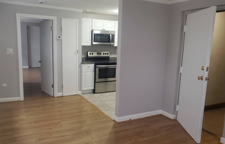 1 bed, 1 bath, 600 sqft, $2,300, Unit F