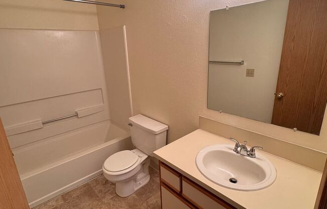 1 bed, 1 bath, 725 sqft, $1,095, Unit 3679F