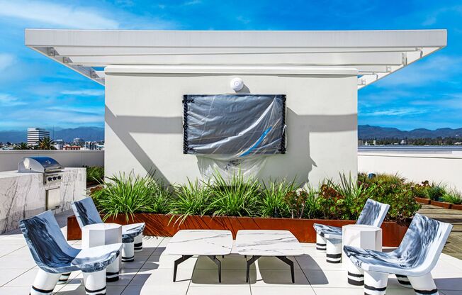 2 beds, 2 baths, 970 sqft, $4,500, Unit 207